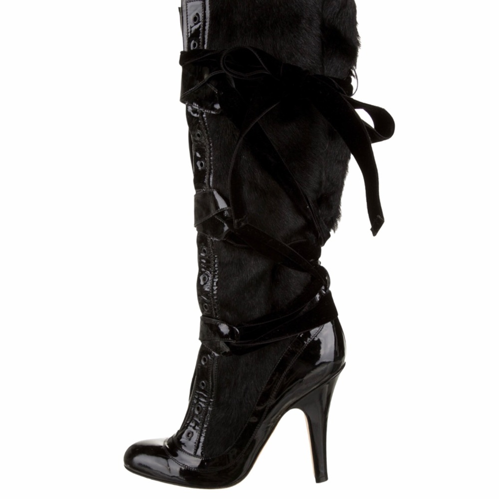 NINA RICCI Ponyhair Lace-Up Boots Size: 8.5